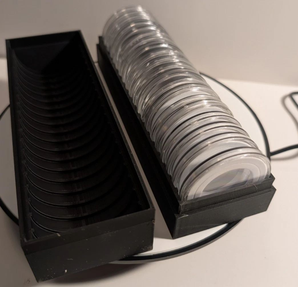 Serial Shield 3D 20-slot coin holder top and bottom trays open showing 40 total capsule positions